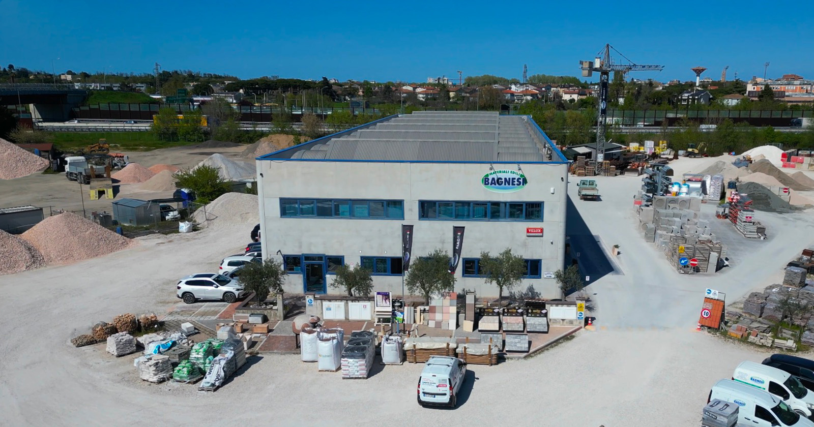 Panoramica del nostro capannone a Cattolica